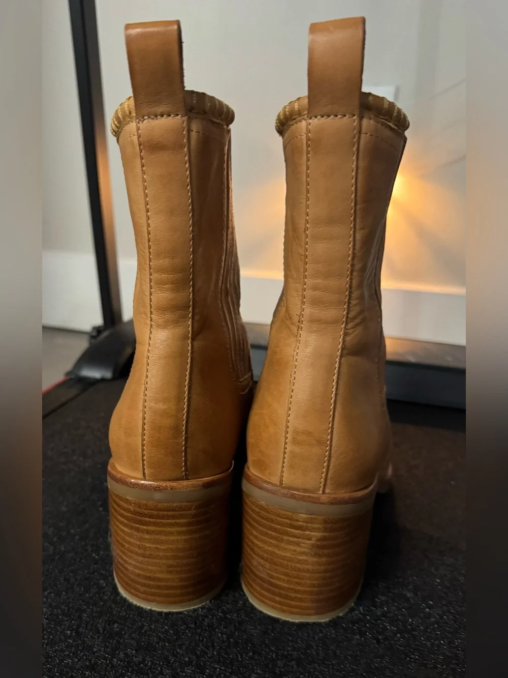 SILENT D  Tan Leather Ankle Boot - Classic Block Heel